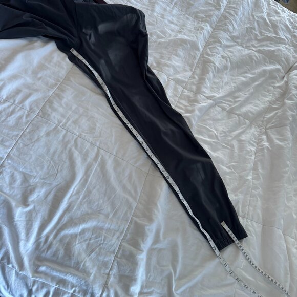 Lululemon Surge Jogger 29" in Graphite Grey - Picture 9 of 10